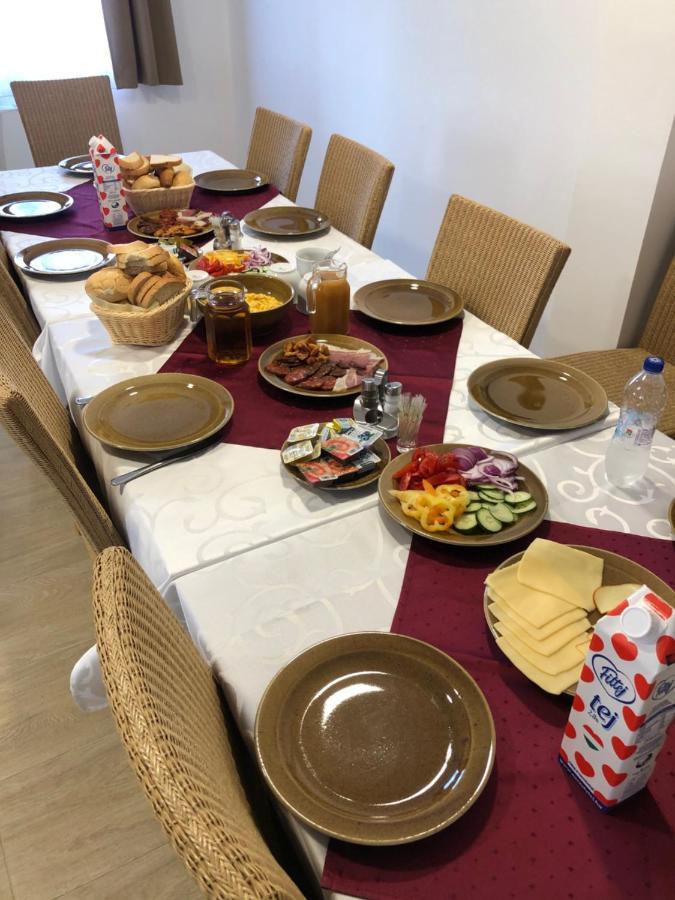 Galosfa Vendeghaz Hotel Zewnętrze zdjęcie